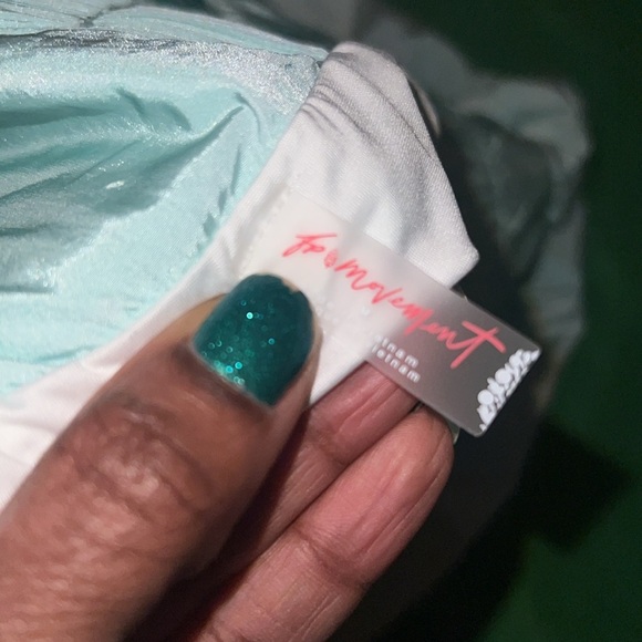 Free People Movement Women's Mint Color Active Shorts size Medium - Picture 6 of 8